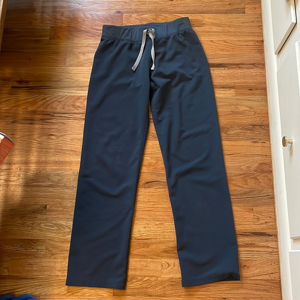 Livingston basic scrub pants